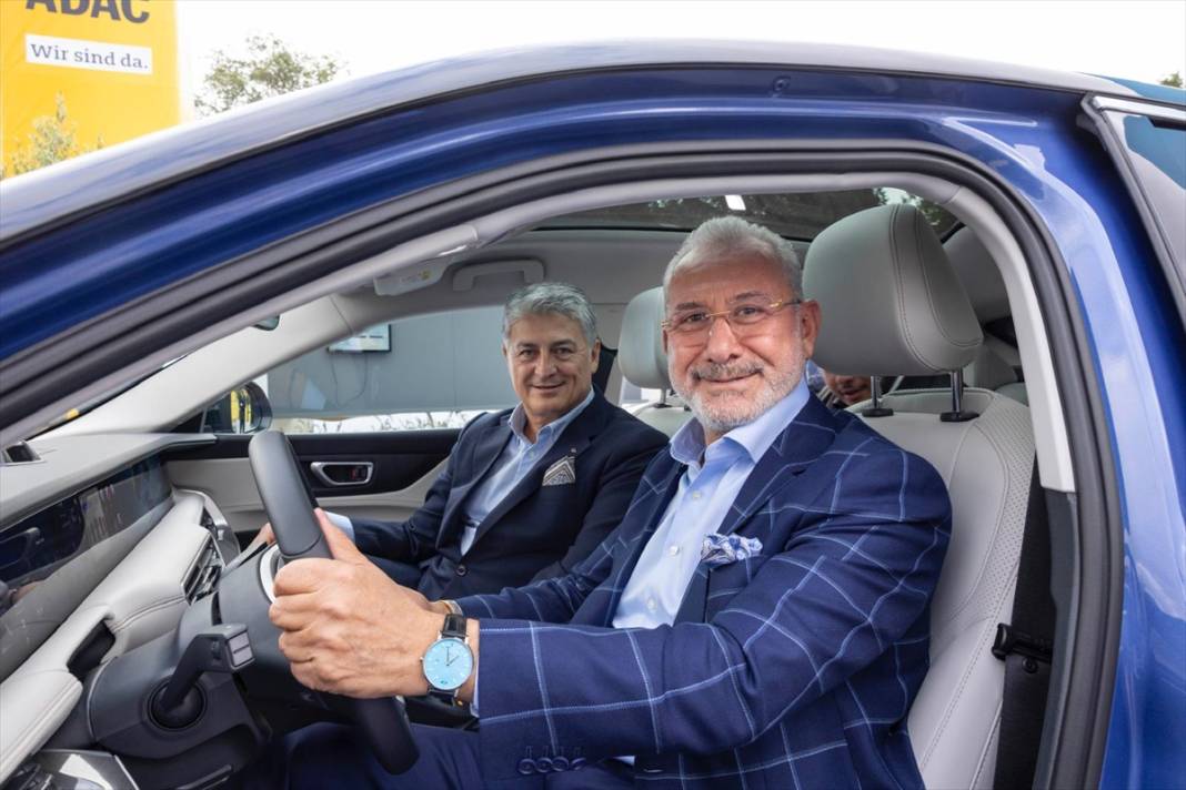 Türkiye’nin otomobili Togg’un yeni modeli Münih sokaklarında 7